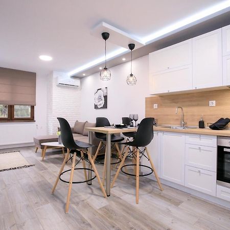 Babylon Park Apartment Санданський Екстер'єр фото