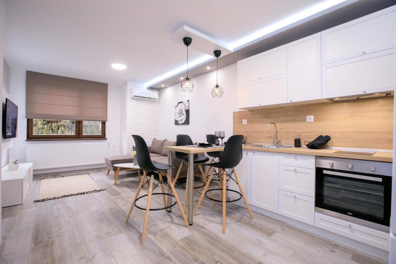 Babylon Park Apartment Санданський Екстер'єр фото