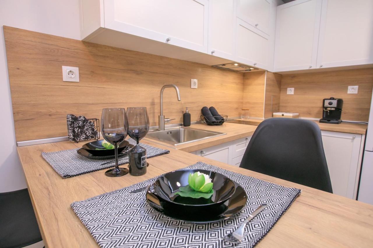 Babylon Park Apartment Санданський Екстер'єр фото