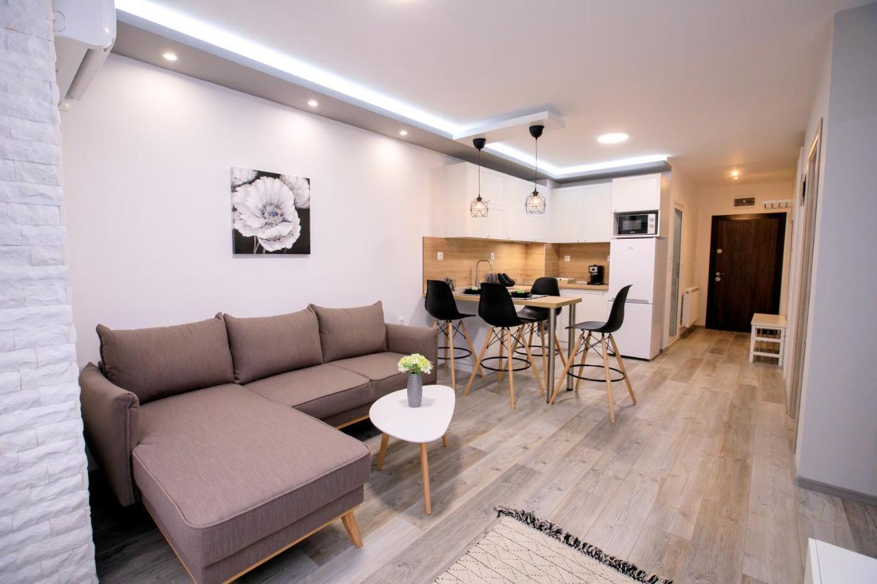 Babylon Park Apartment Санданський Екстер'єр фото