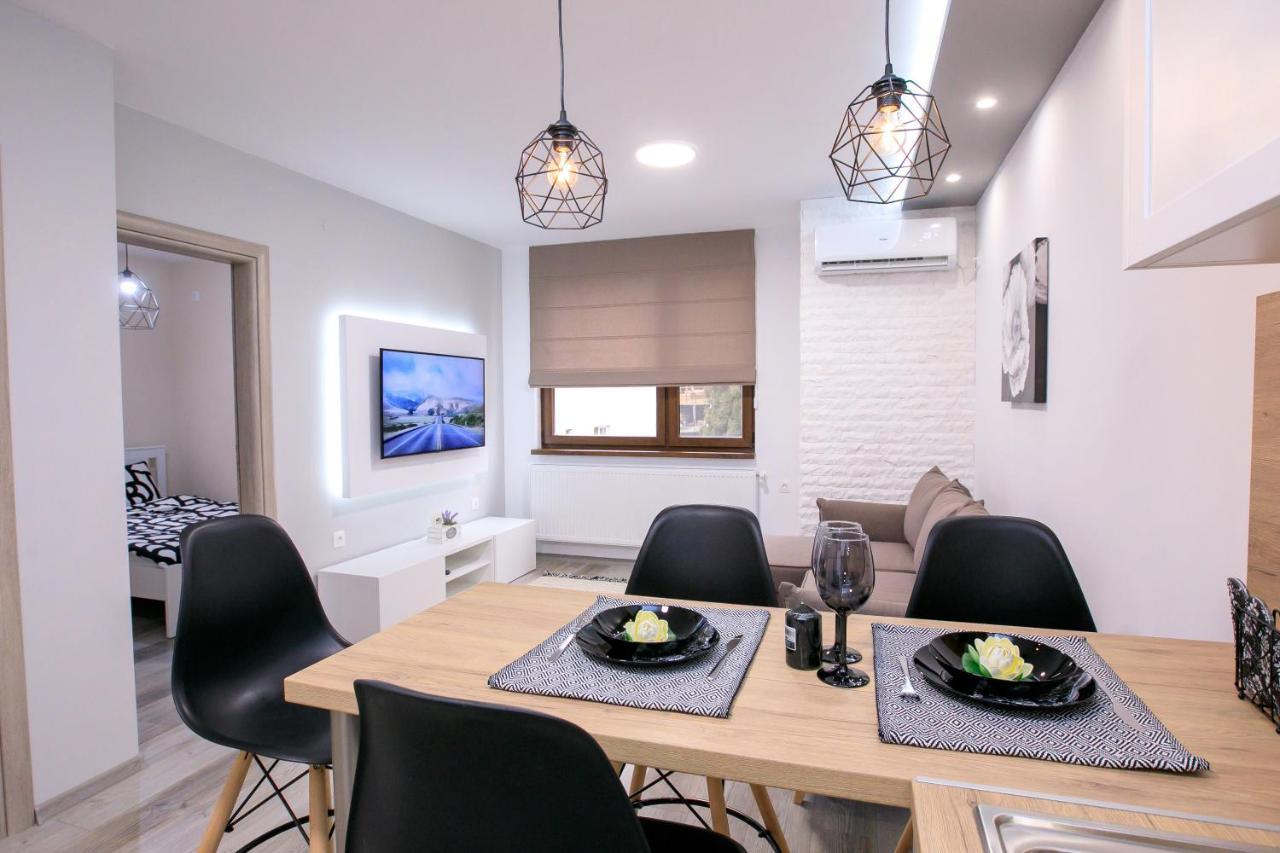 Babylon Park Apartment Санданський Екстер'єр фото