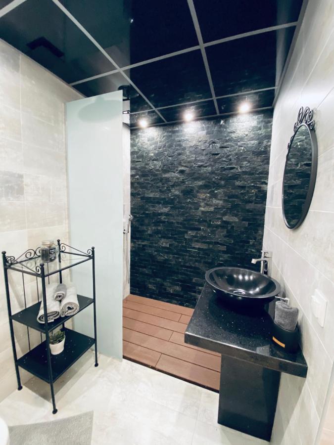 Babylon Park Apartment Санданський Екстер'єр фото