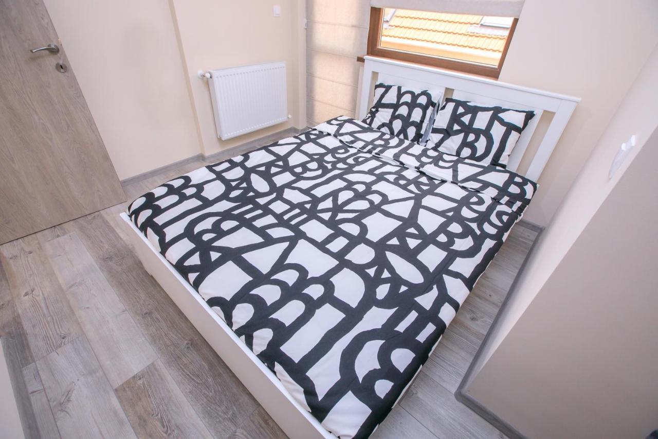 Babylon Park Apartment Санданський Екстер'єр фото